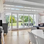 M332-vaeggerlose-engpibervej-10 Semesterbostad