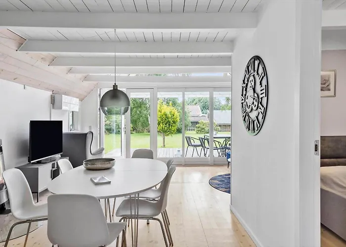 Semesterbostad M332-vaeggerlose-engpibervej-10 *